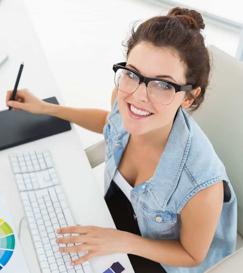 beautiful-woman-working.jpg